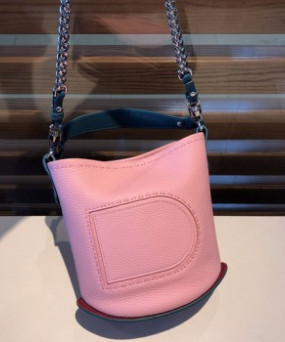 델보 팽 미니 버킷 크로스백